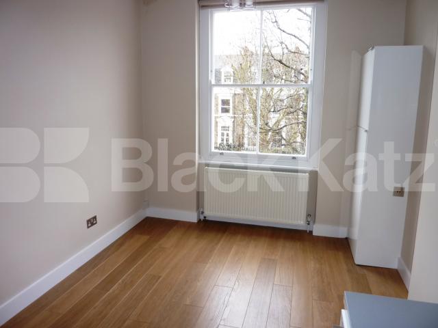 			NEW INSTRUCTION!, 1 Bedroom, 1 bath, 1 reception Flat			 Sutherland Avenue, MAIDA VALE